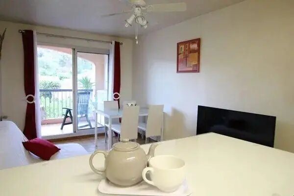 Appartement à louer, 45m², Vallauris