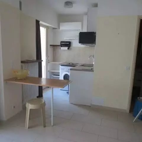 Appartement à louer, 30m², Antibes