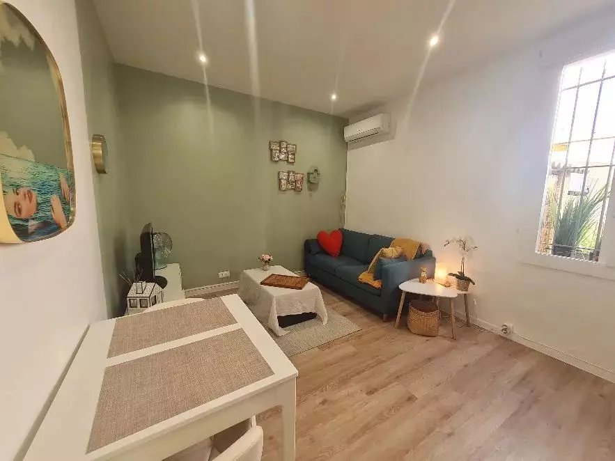 Appartement à louer, 25m², Antibes
