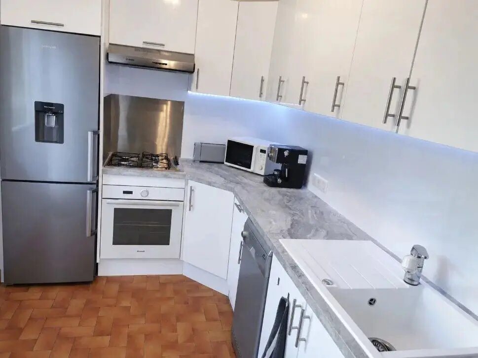 Appartement à louer, 62m², Antibes