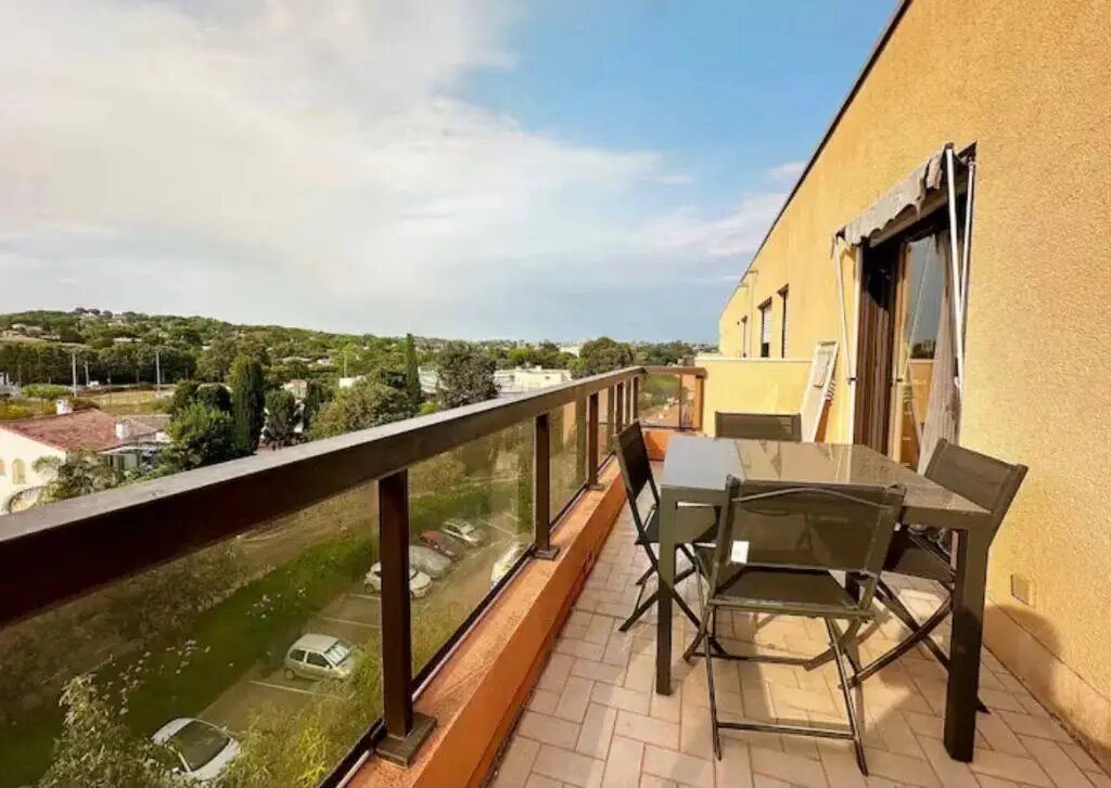 Appartement à louer, 30m², Vallauris