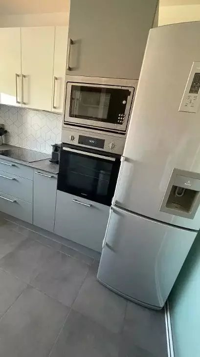 Appartement à louer, 67m², Antibes