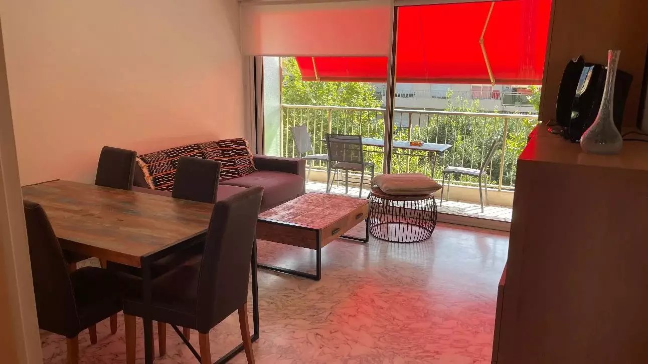 Appartement à louer, 67m², Antibes