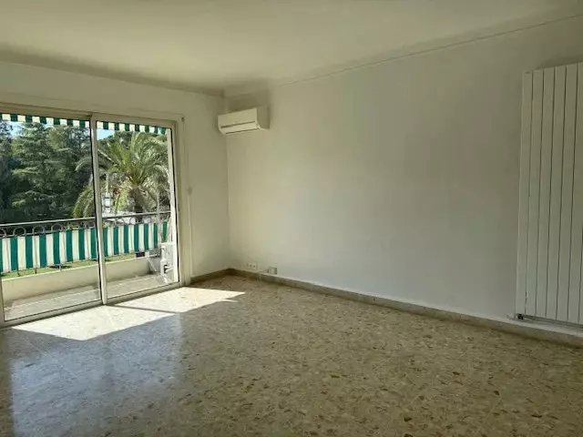 Appartement à louer, 50m², Antibes