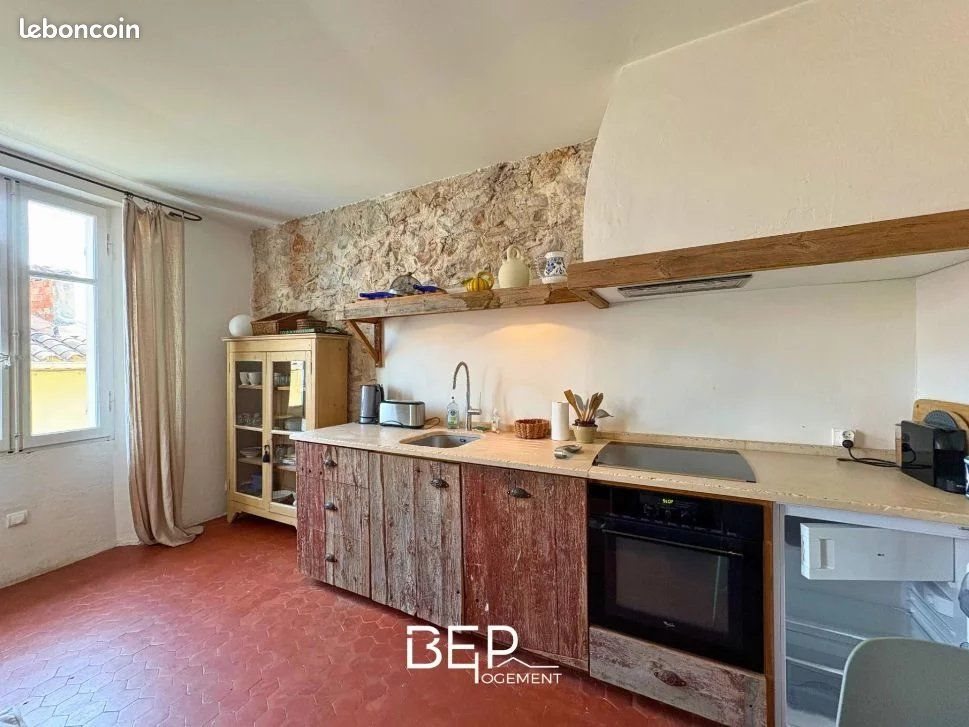 Appartement à louer, 48m², Antibes