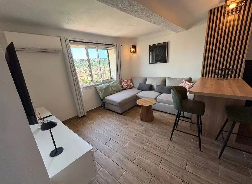 Appartement à louer, 54m², Vallauris