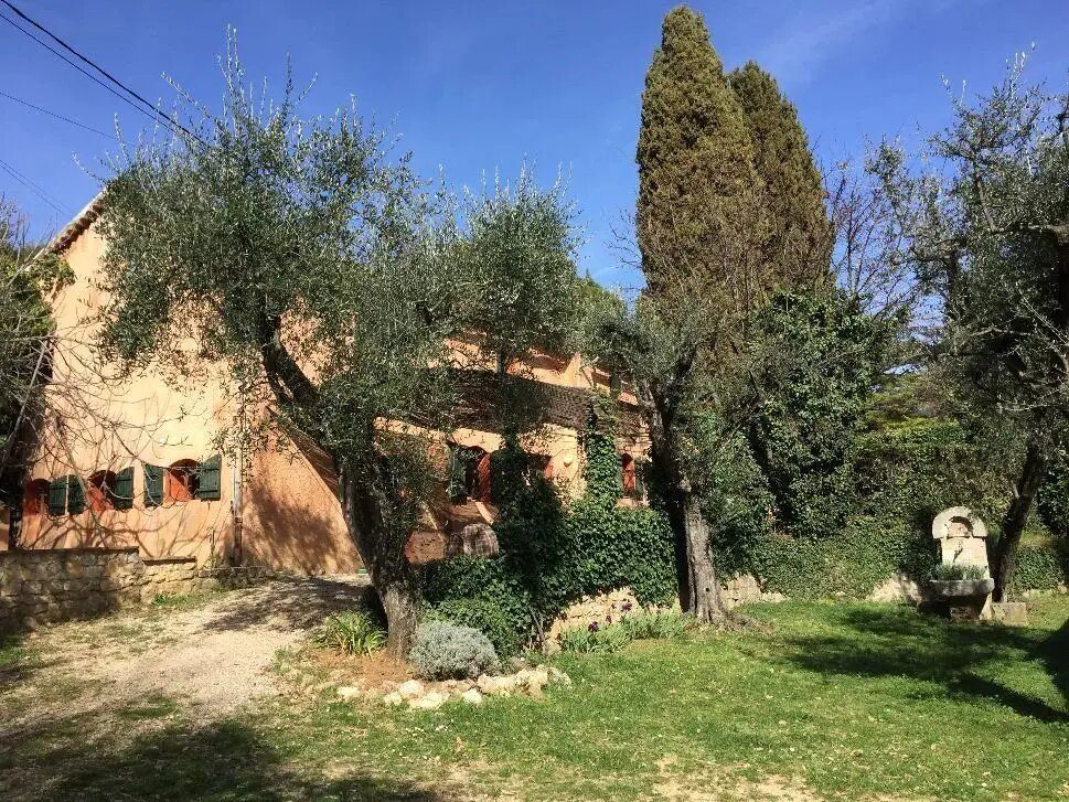 Maison à louer, 250m², Grasse