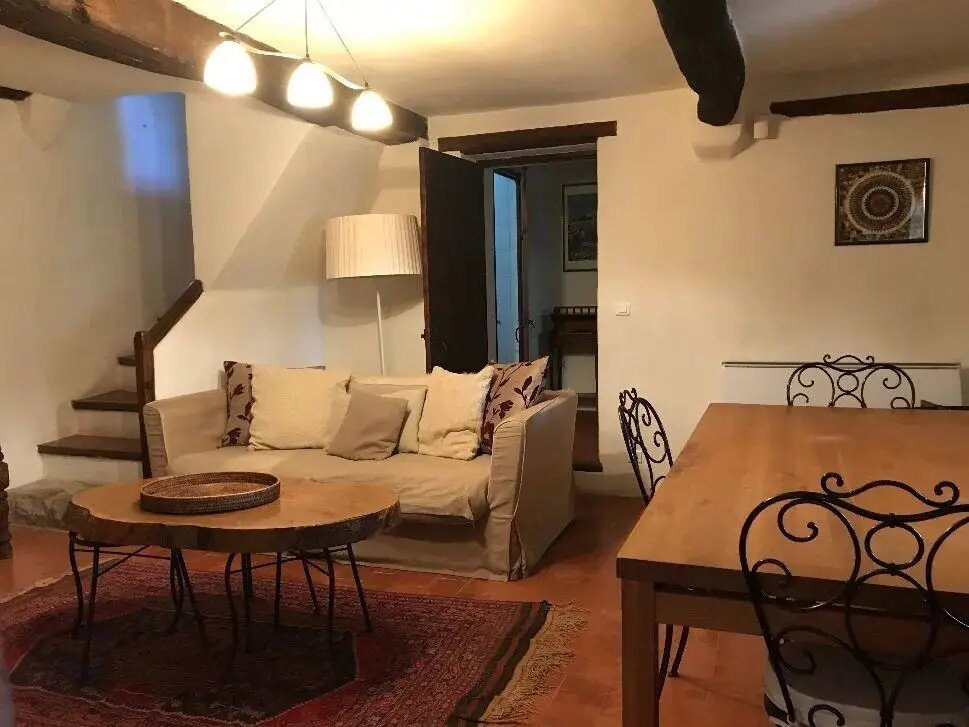 Maison à louer, 250m², Grasse
