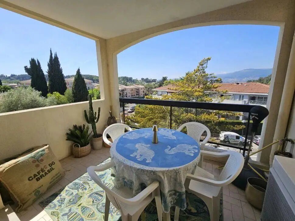 Appartement à louer, 70m², Mougins