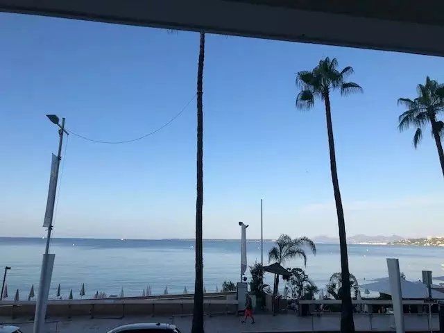 Appartement à louer, 70m², Juan-les-Pins