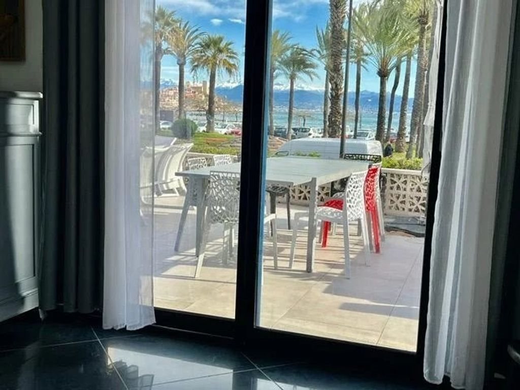 Maison à louer, 131m², Antibes