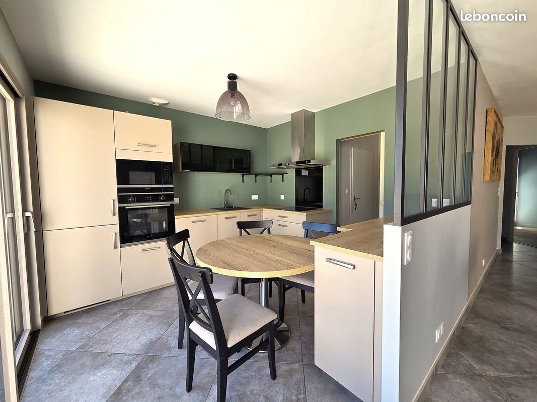 Maison à vendre, 119m², Cugand