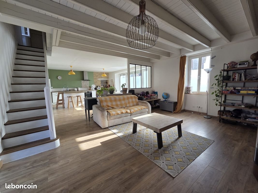 Maison à vendre, 124m², Cugand