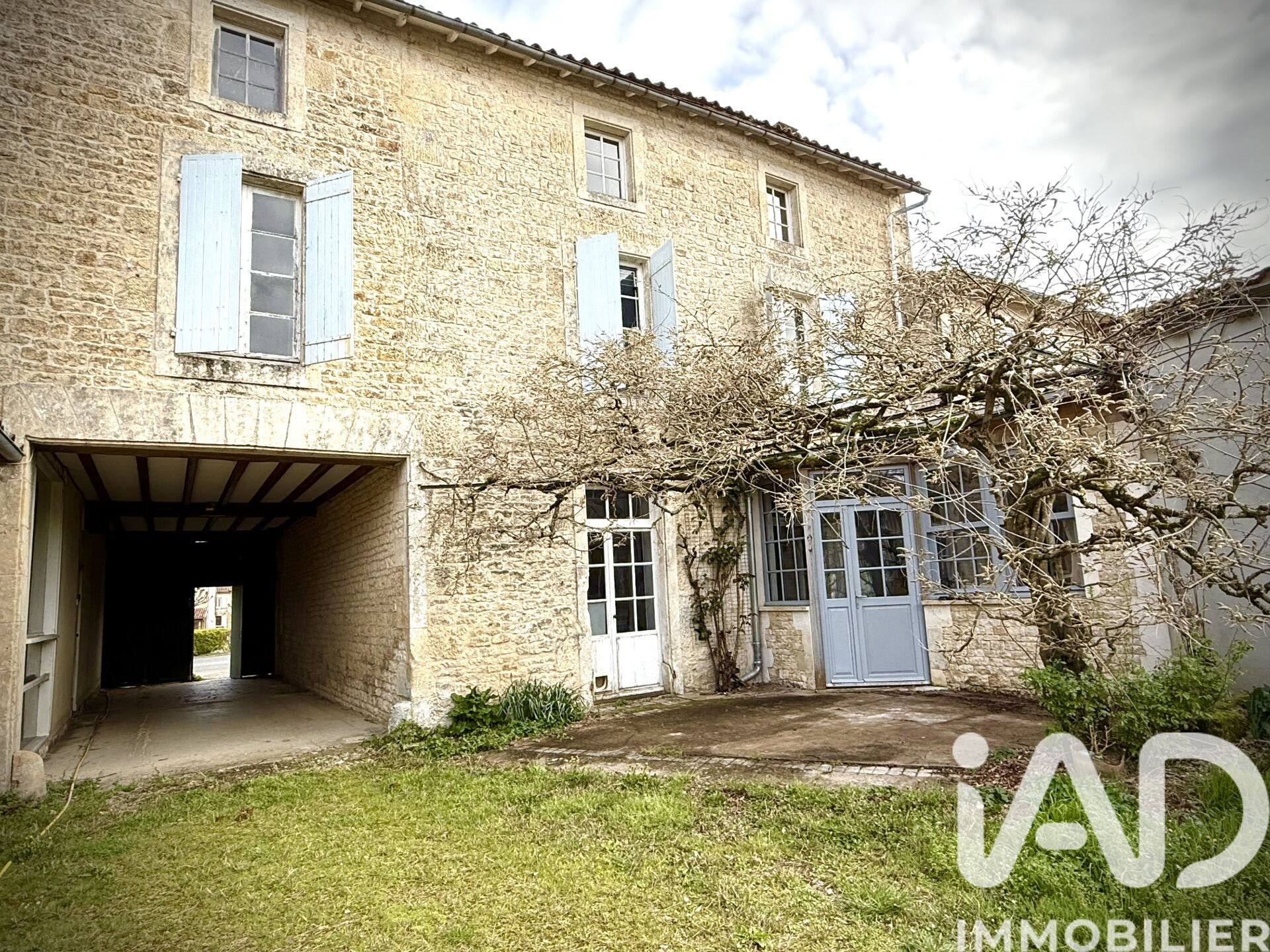 Maison à vendre, 337m², Brioux-sur-Boutonne