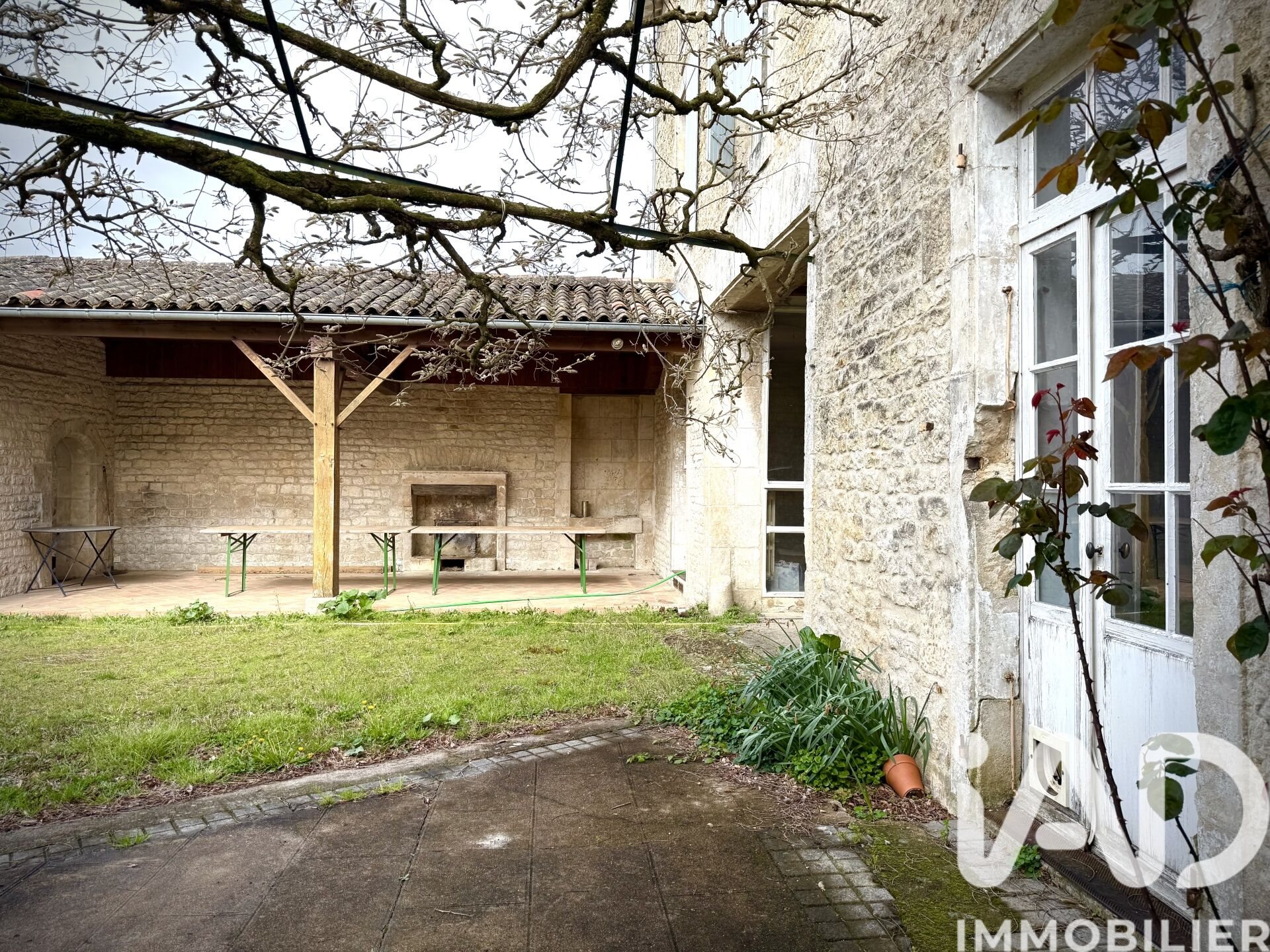 Maison à vendre, 337m², Brioux-sur-Boutonne