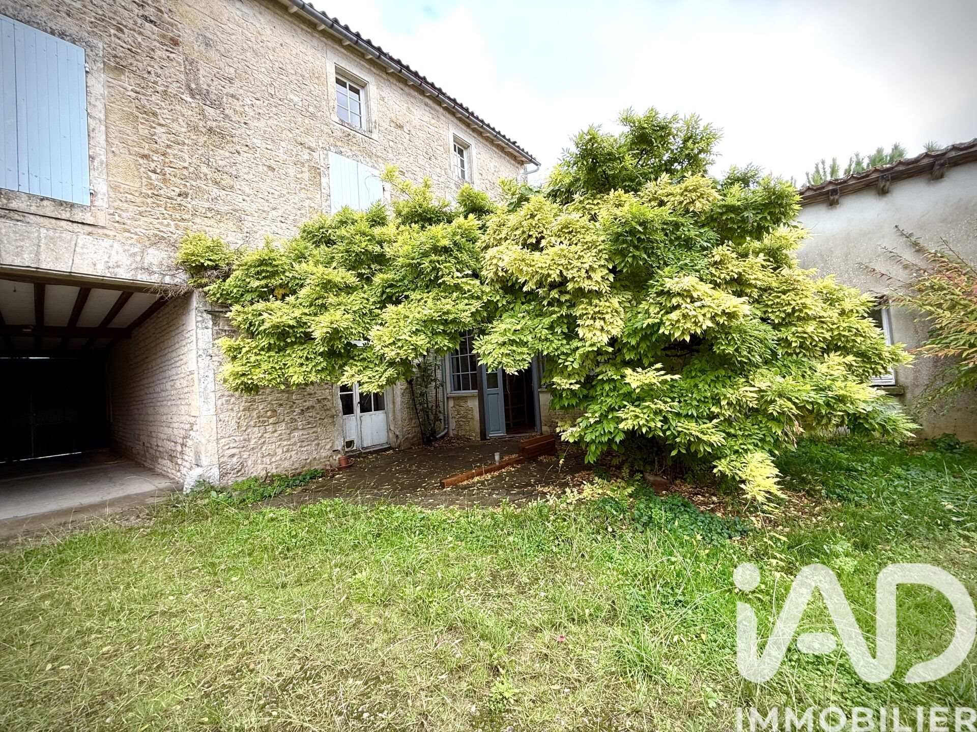 Maison à vendre, 337m², Brioux-sur-Boutonne