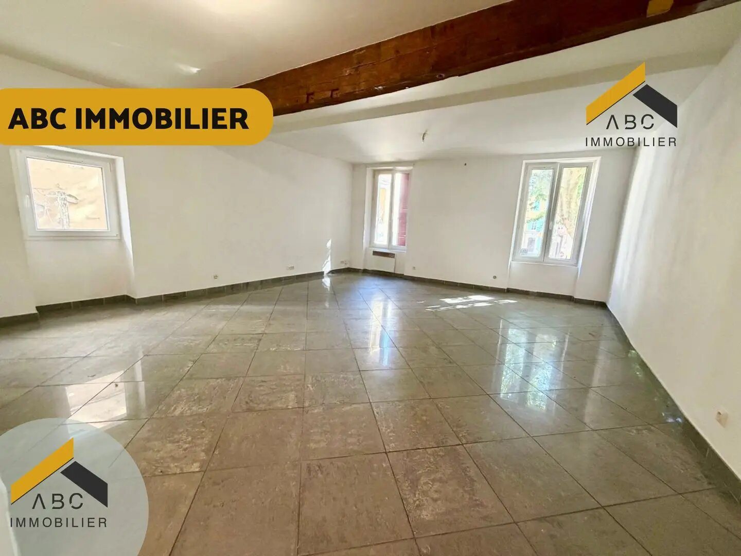Appartement à louer, 61m², Orange