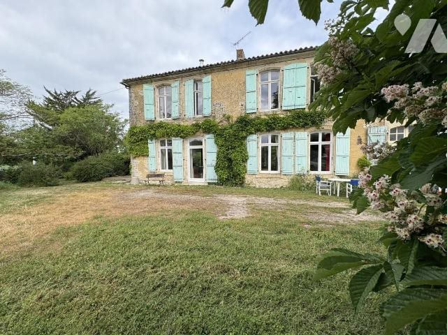 Maison à vendre, 140m², Saint-Saturnin-du-Bois