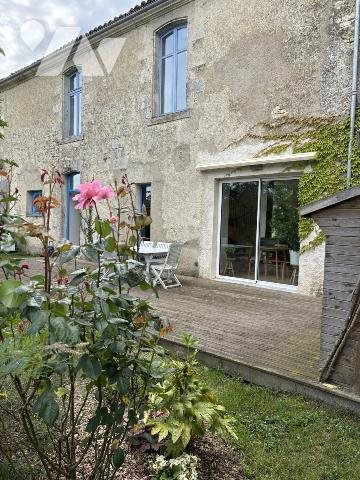Maison à vendre, 140m², Saint-Saturnin-du-Bois