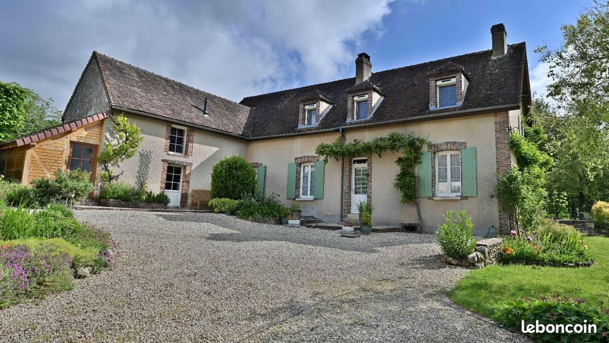 Maison à vendre, 214m², La Celle-Saint-Cyr