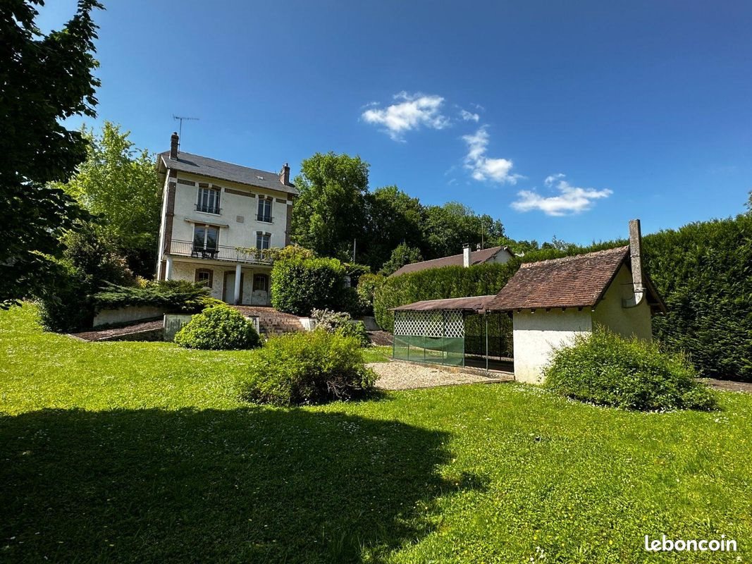 Maison à vendre, 160m², Saint-Julien-du-Sault