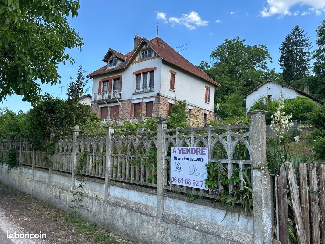 Maison à vendre, 230m², Saint-Julien-du-Sault