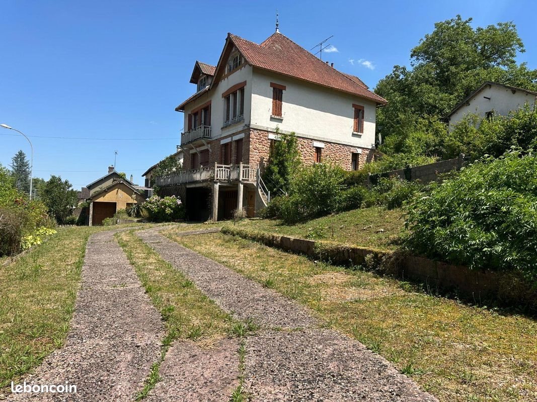 Maison à vendre, 230m², Saint-Julien-du-Sault