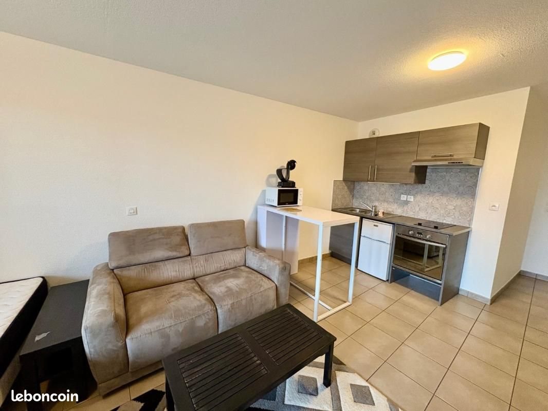Appartement à louer, 37m², Roanne