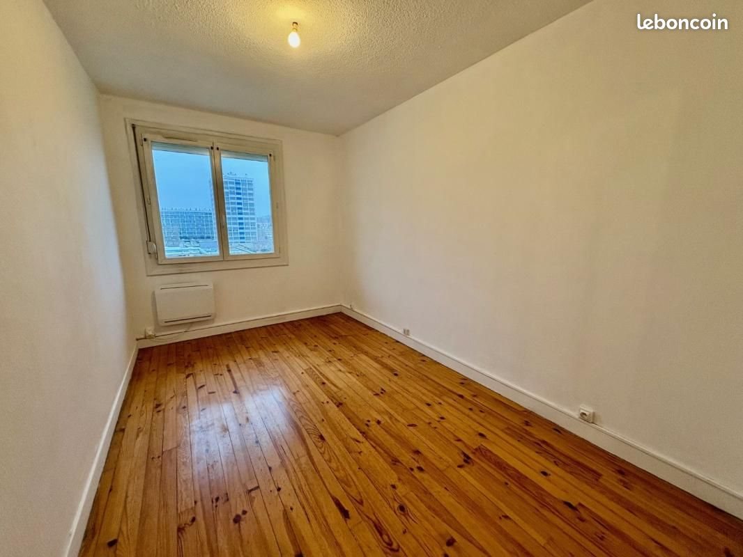 Appartement à louer, 49m², Roanne