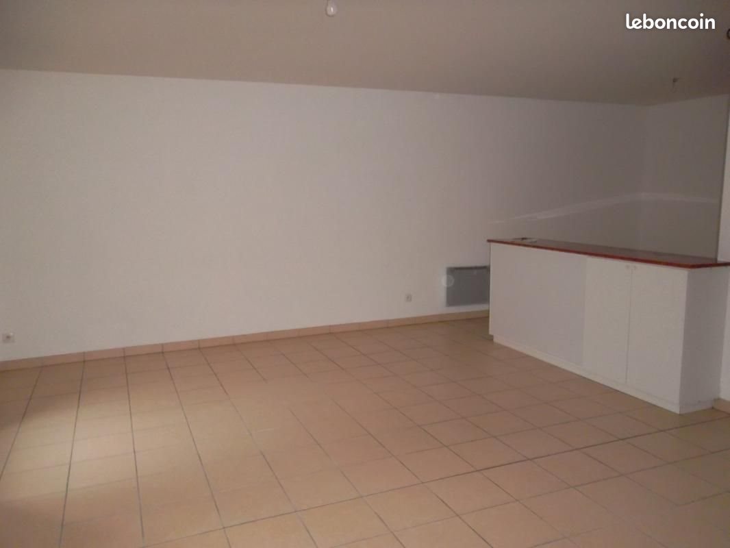 Appartement à louer, 68m², Le Coteau