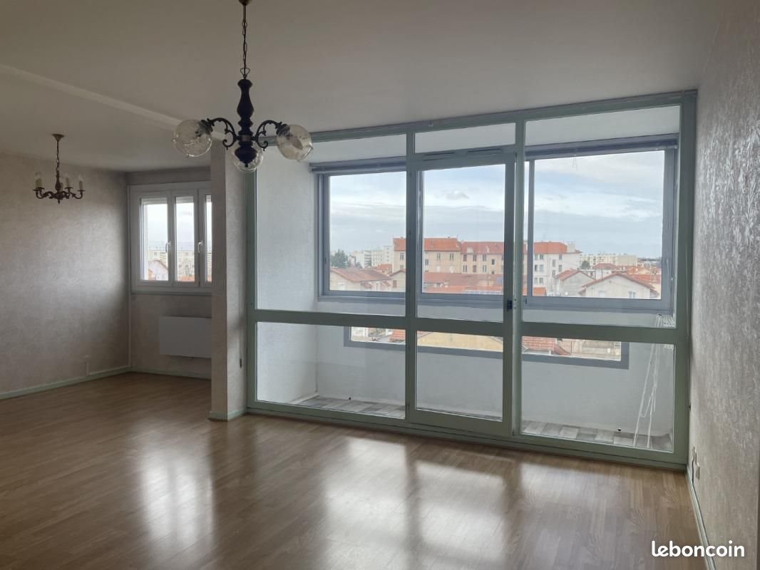Appartement à louer, 69m², Roanne