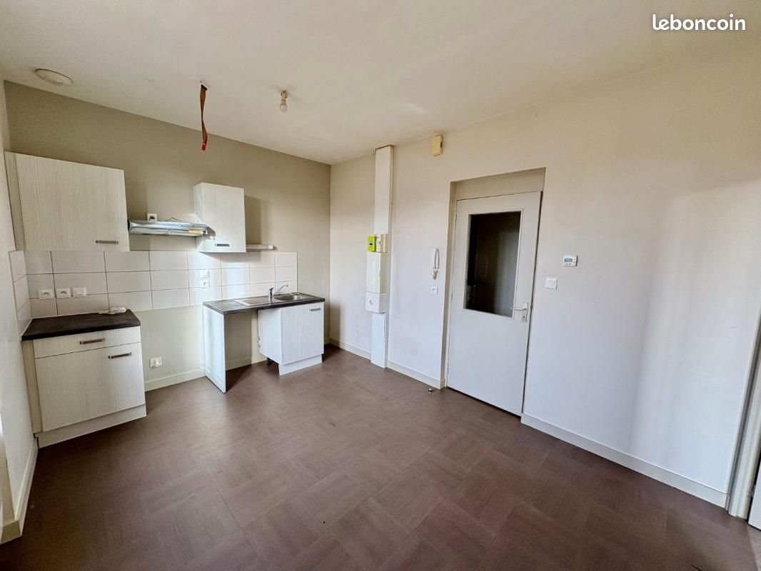 Appartement à louer, 35m², Riorges