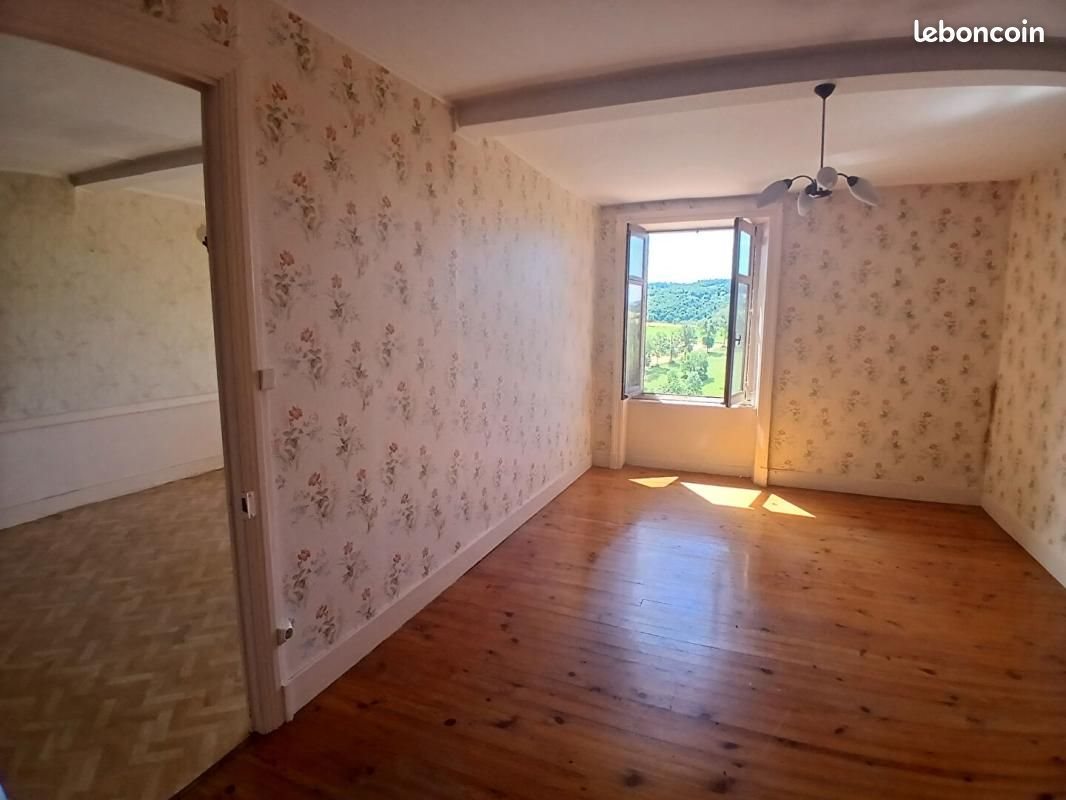 Maison à vendre, 110m², Saint-Cyr-de-Valorges