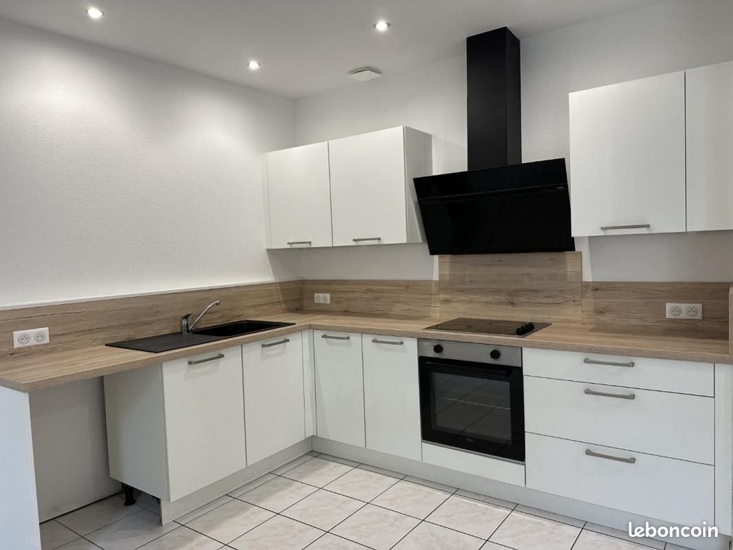 Appartement à louer, 66m², Roanne