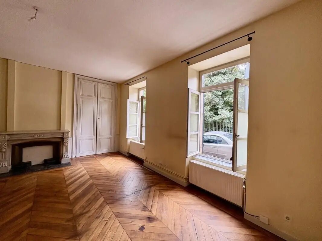 Appartement à louer, 49m², Amplepuis