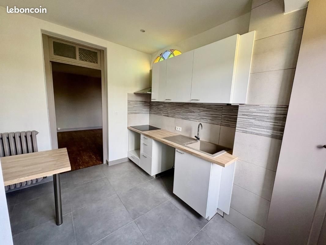 Appartement à louer, 55m², Roanne