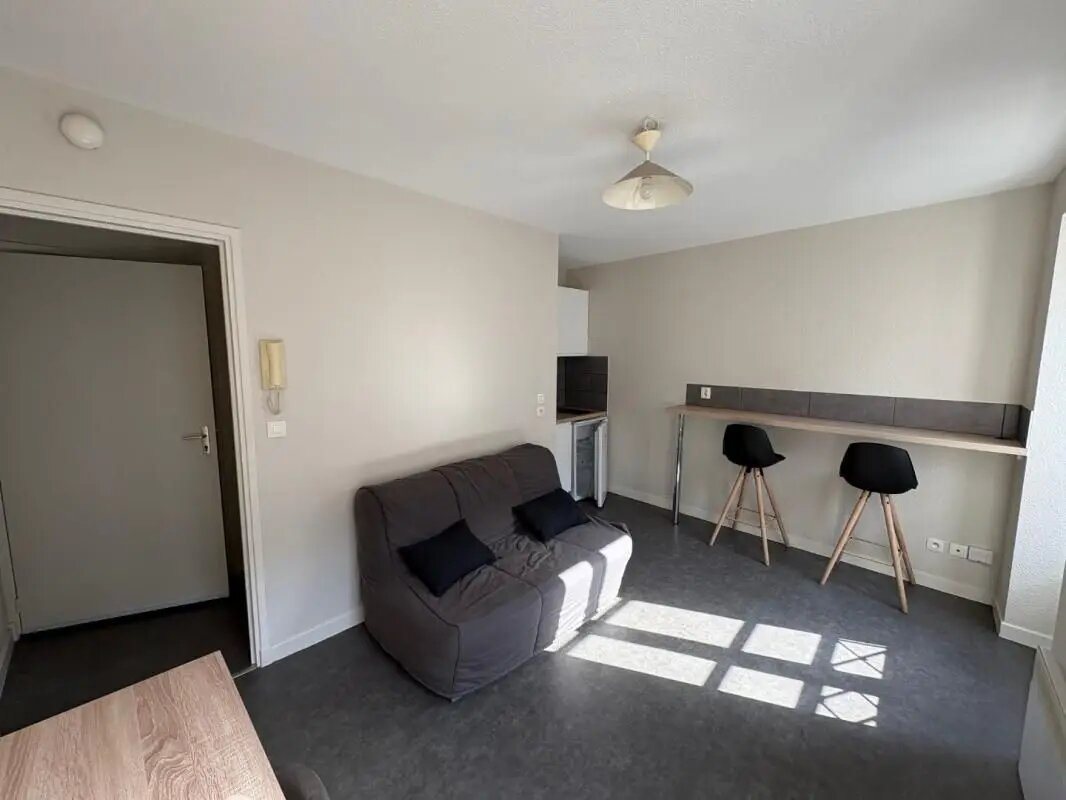 Appartement à louer, 17m², Roanne