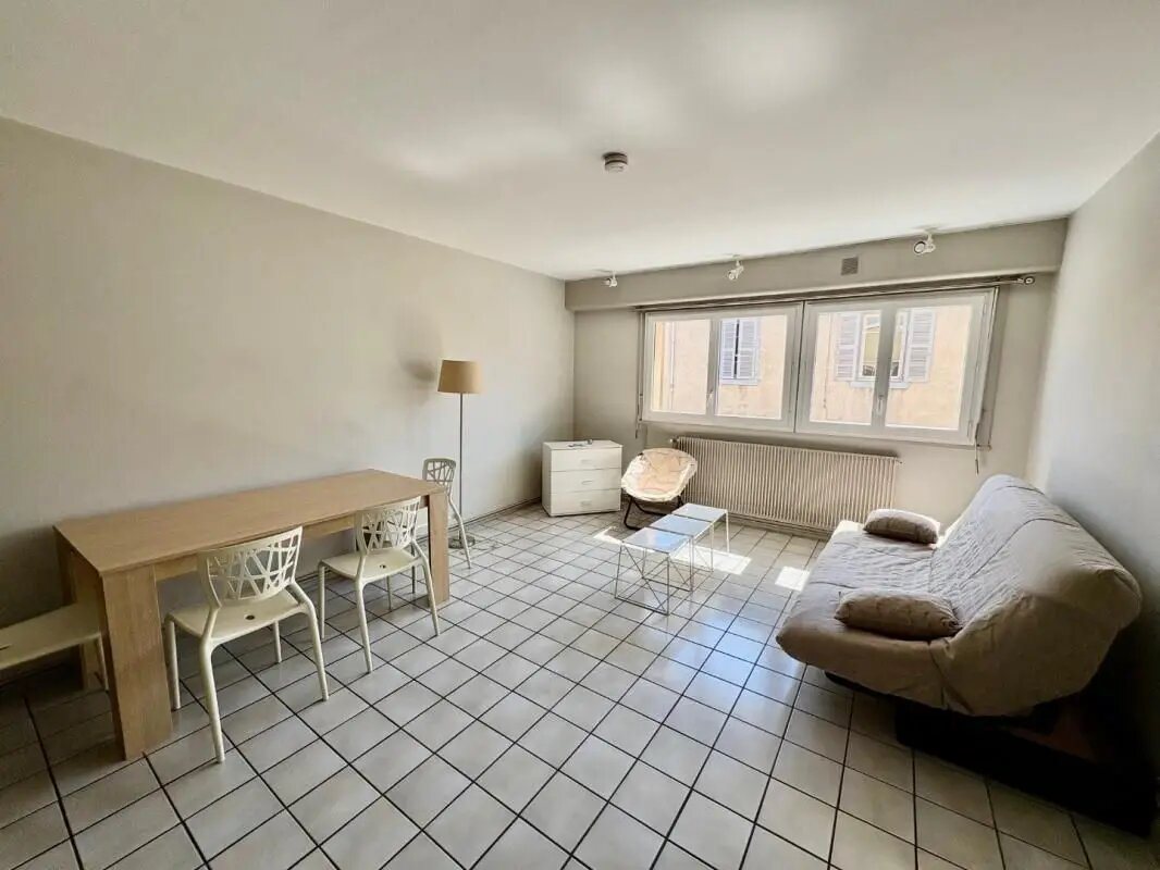 Appartement à louer, 28m², Roanne