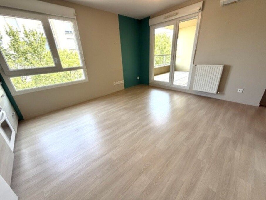 Appartement à louer, 41m², Vaulx-en-Velin