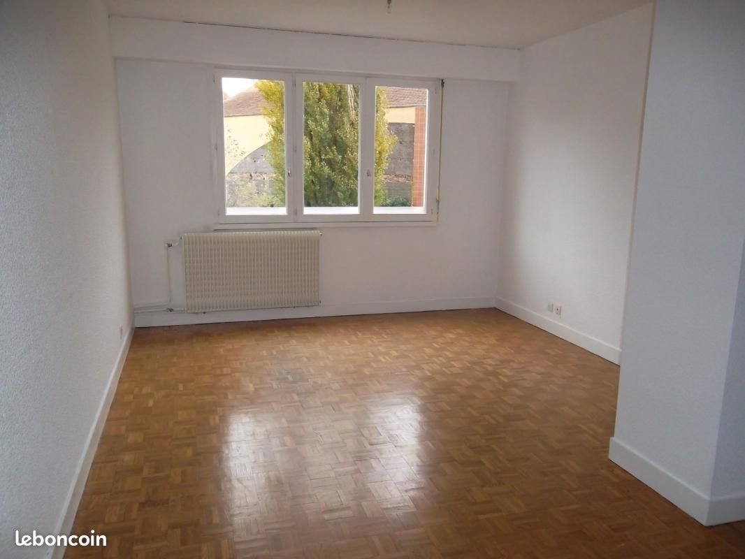 Appartement à louer, 62m², Roanne