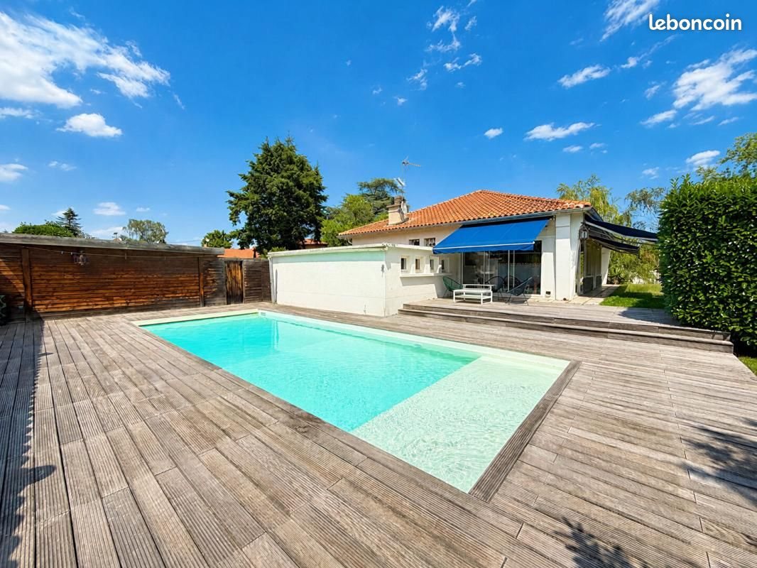 Maison à vendre, 179m², Saint-Léger-sur-Roanne