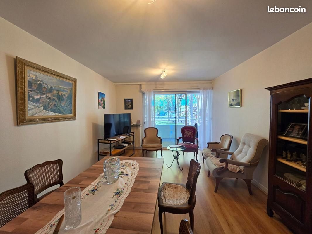 Appartement à vendre, 75m², Oloron-Sainte-Marie