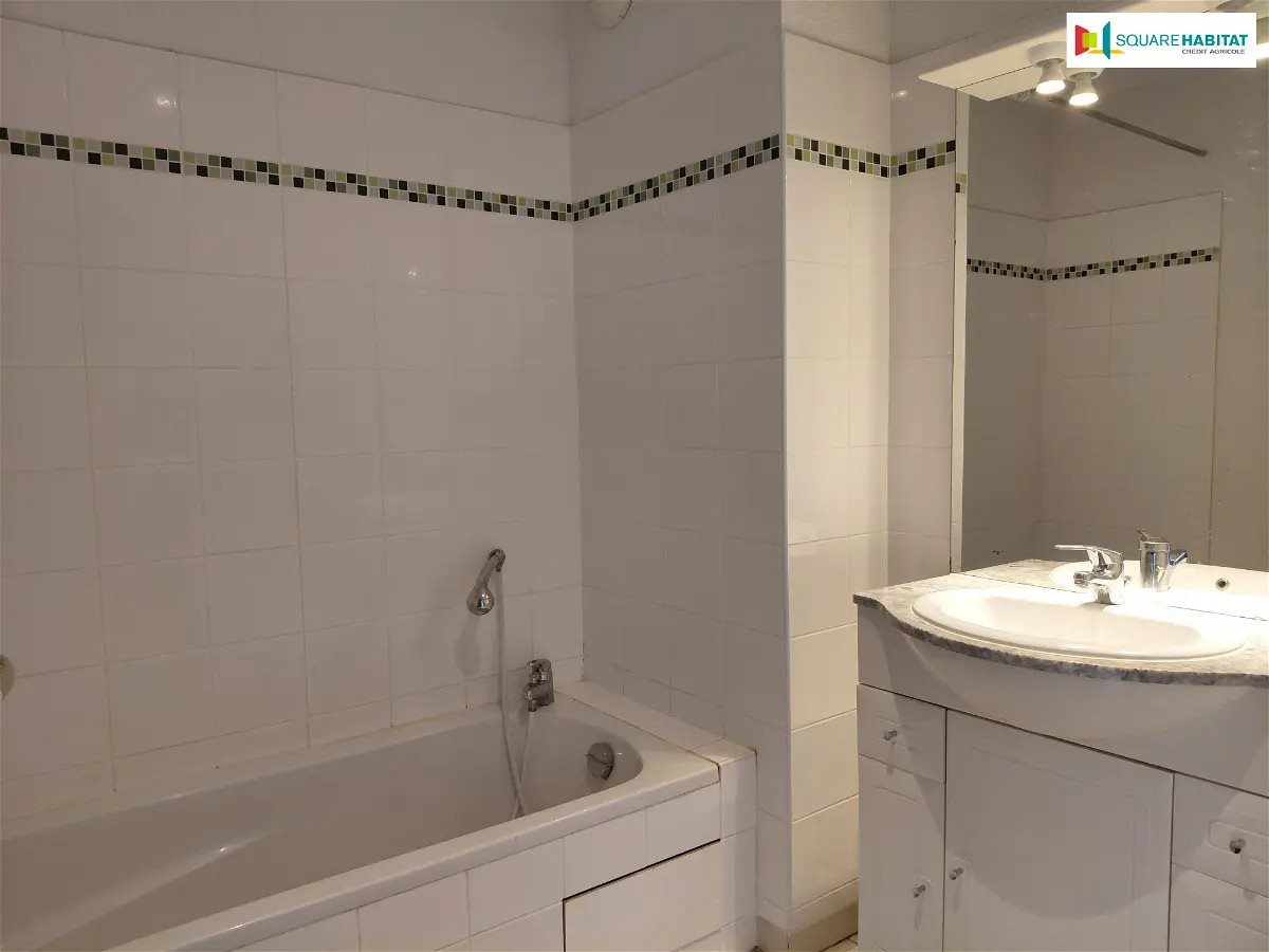 Appartement à louer, 43m², L'Isle-Jourdain