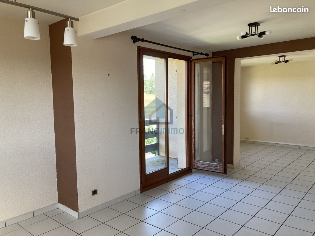 Appartement à louer, 94m², Charquemont
