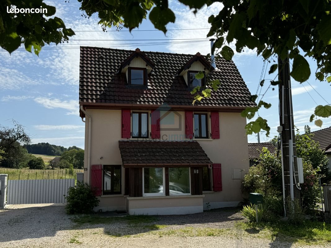 Maison à vendre, 111m², Montécheroux