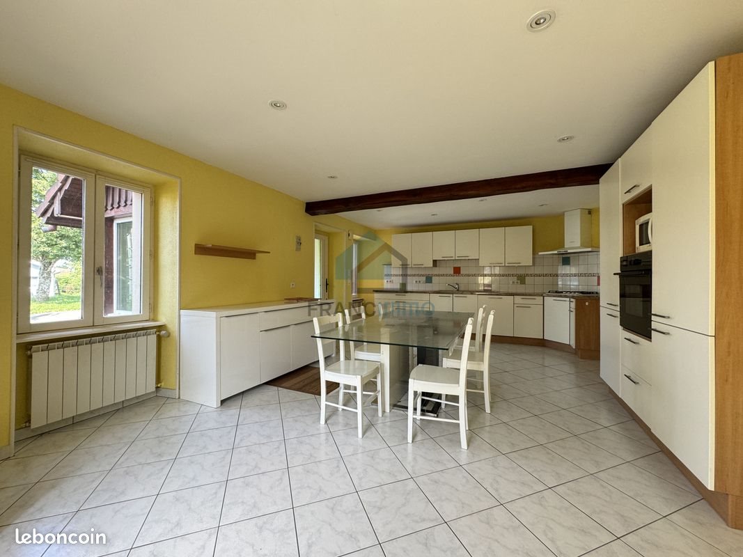 Maison à vendre, 111m², Montécheroux