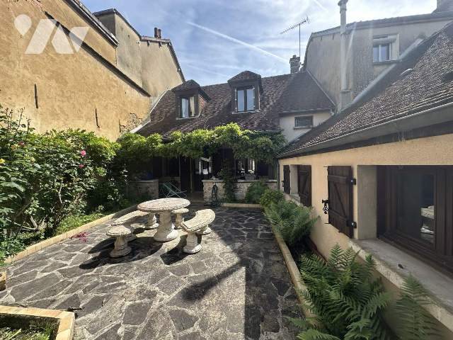 Maison à vendre, 180m², Sézanne