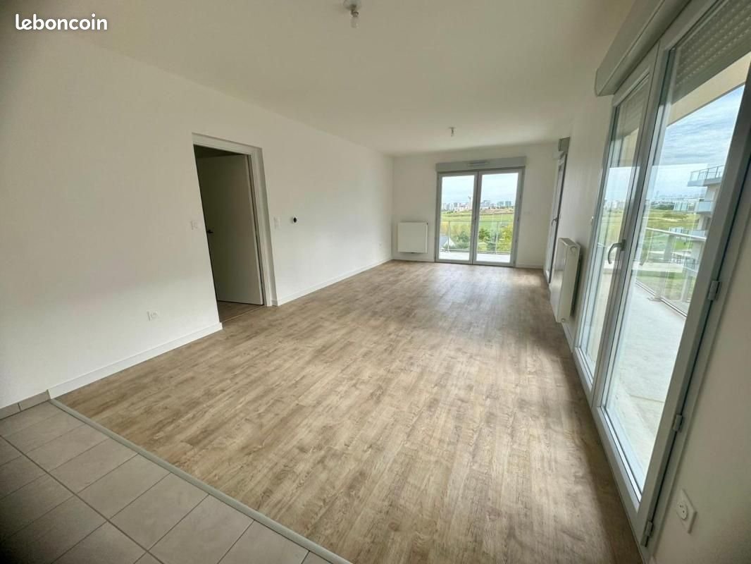 Appartement à louer, 70m², Bezannes