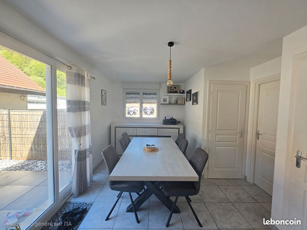 Maison à vendre, 81m², Jougne