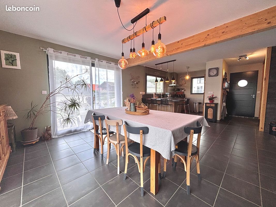 Maison à vendre, 150m², Gilley
